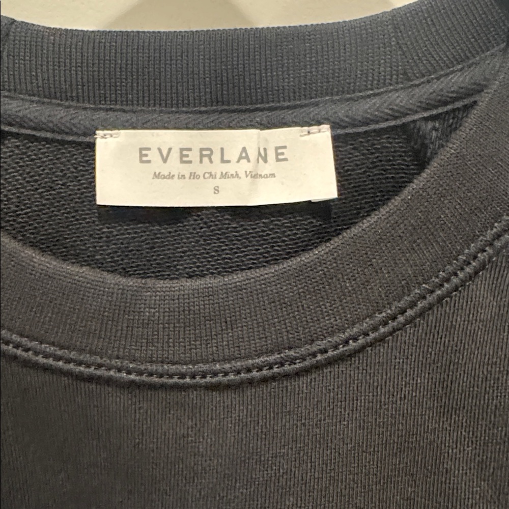 NWOT  EVERLANE 100% Human Typography Crewneck‎ Sweatshirt Black Size Small - Picture 3 of 12